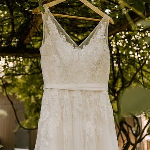 Willowby by Watters Reagan Wedding Gown (Ivory)